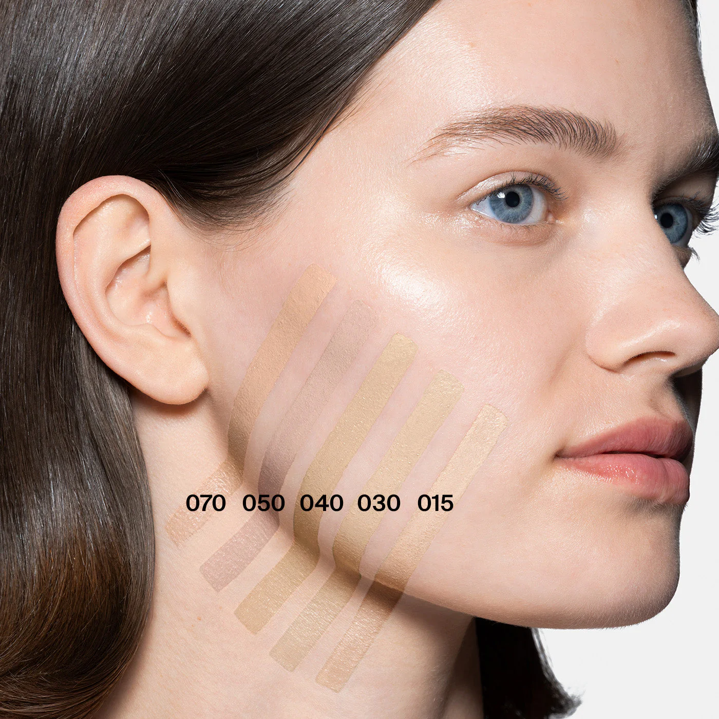 Triclone™ Skin Tech Foundation Discovery Set - Image 13